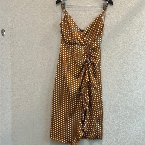 Vici Dresses & Skirts - Vici Brown Tan Asymmetrical Ruffled Sundress Size Medium
